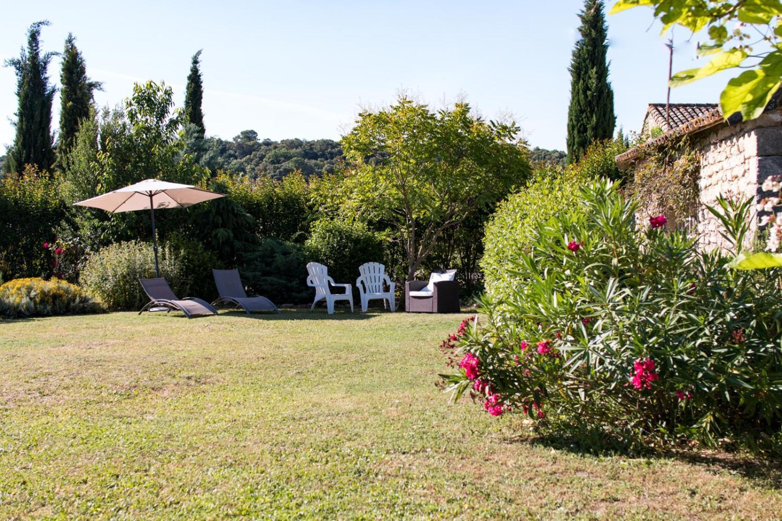Villevieille Mas De La Rivoire B&B المظهر الخارجي الصورة
