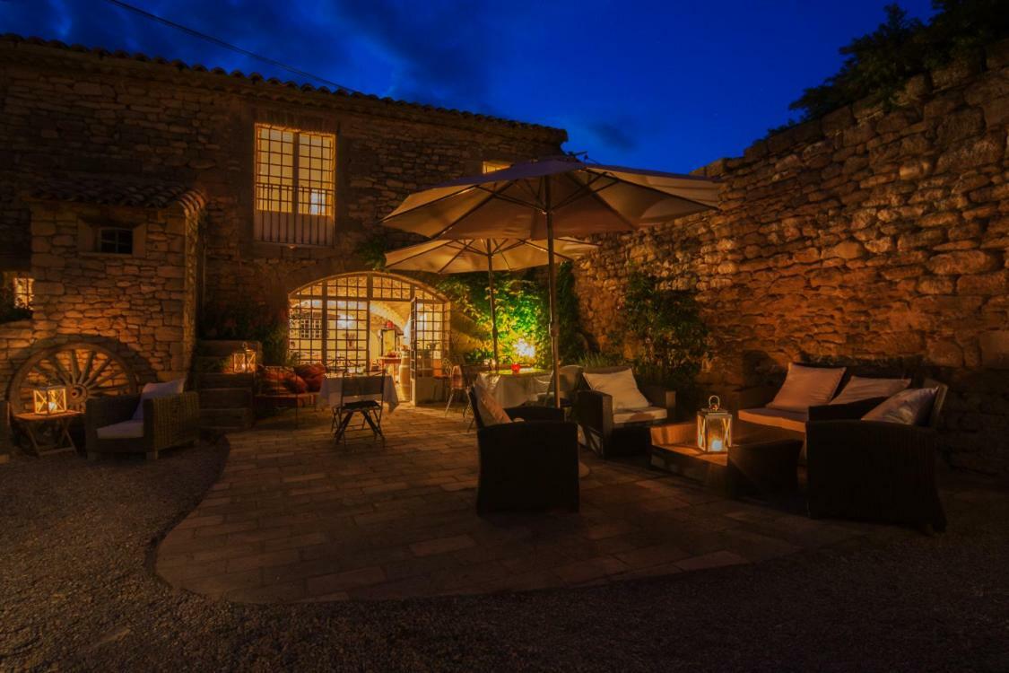 Villevieille Mas De La Rivoire B&B المظهر الخارجي الصورة